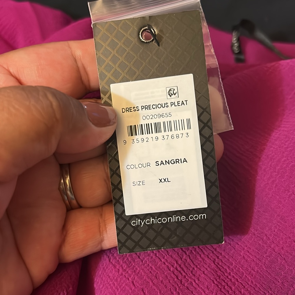 NWT City Chic Precious Pleat Dress in pink color in size XXL (size 24 US) - Picture 5 of 8